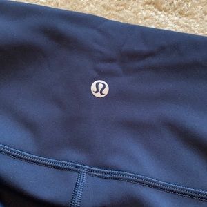 Lululemon Wunder Under crop leggings